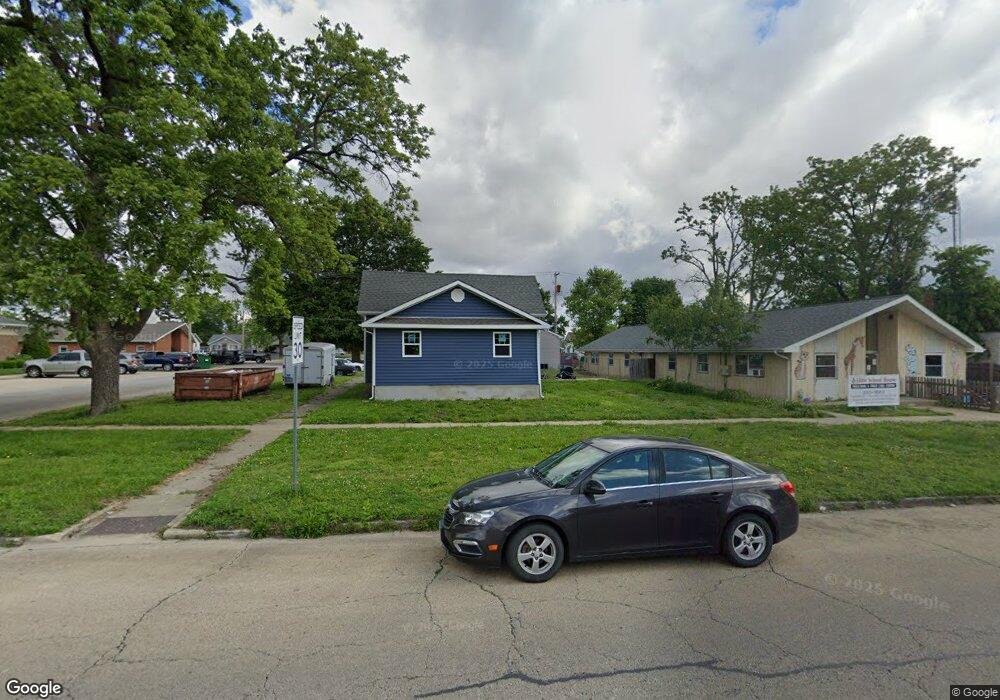 620 Broadway Ave, Mattoon, IL 61938 - photo 1