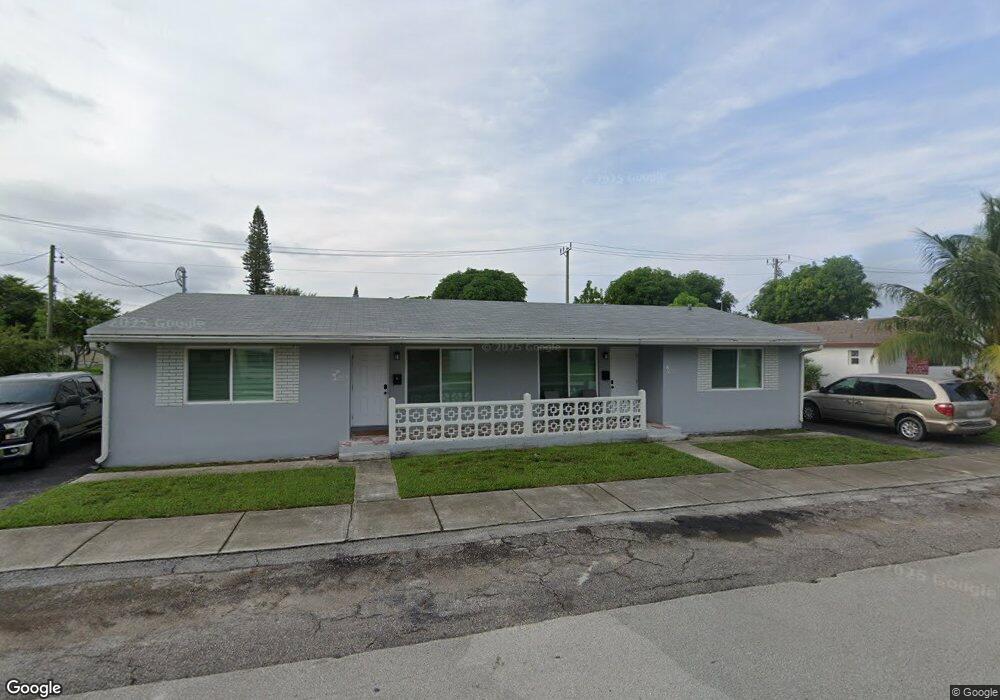 800 SW 5th Ave unit 2, Hallandale Beach, FL 33009 - photo 1