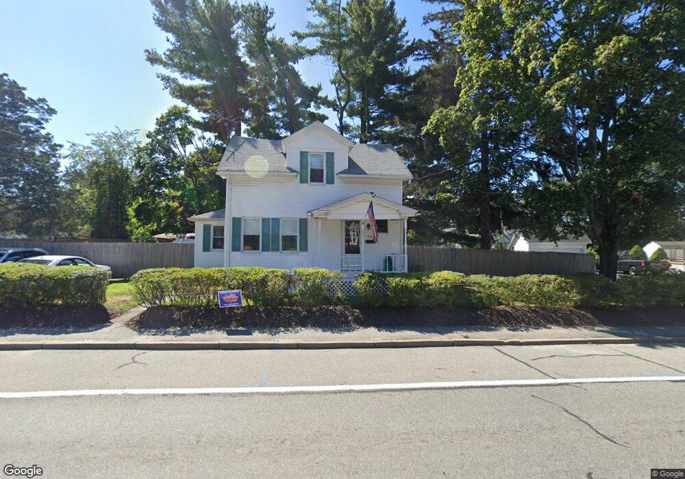 3582 W Shore Rd, Warwick, RI 02886 - photo 1