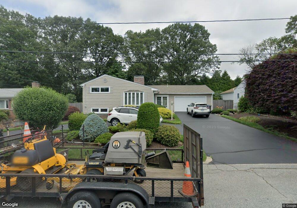 33 Blue Ridge Rd, Cranston, RI 02920 - photo 1