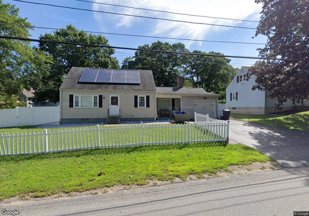 7 Mann St, Bellingham, MA 02019 - photo 1