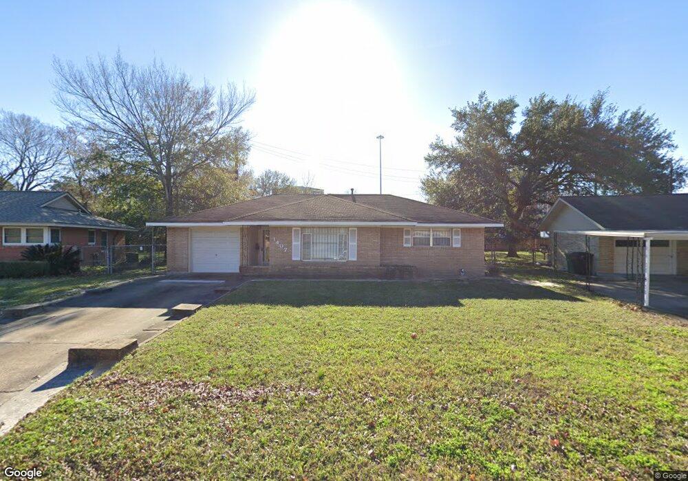 1407 Ansbury Dr, Houston, TX 77018 - photo 1