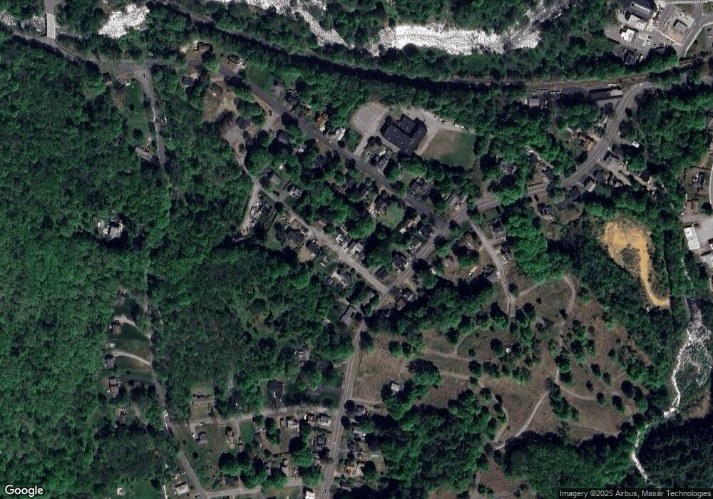 24 Mechanic St unit 2, Warren, MA 01083 - photo 1