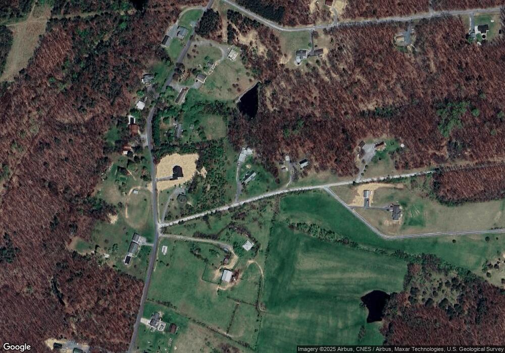 91 Meadow Ln, Berkeley Springs, WV 25411 - photo 1