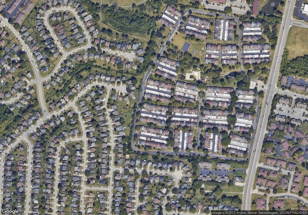 574 Pamlico St, Columbus, OH 43228 - photo 1