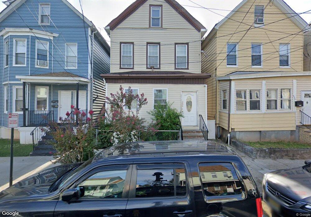 634 Franklin St, Elizabethport, NJ 07206 - photo 1