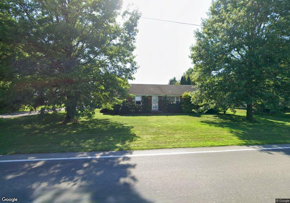 536 N Shirk Rd, New Holland, PA 17557 - photo 1