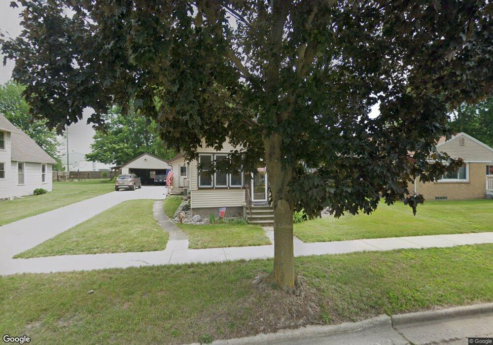 311 W Maple St, Wayland, MI 49348 - photo 1