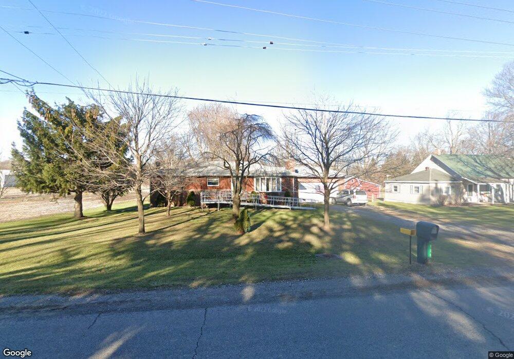 104 W Newburg Rd, Carleton, MI 48117 - photo 1