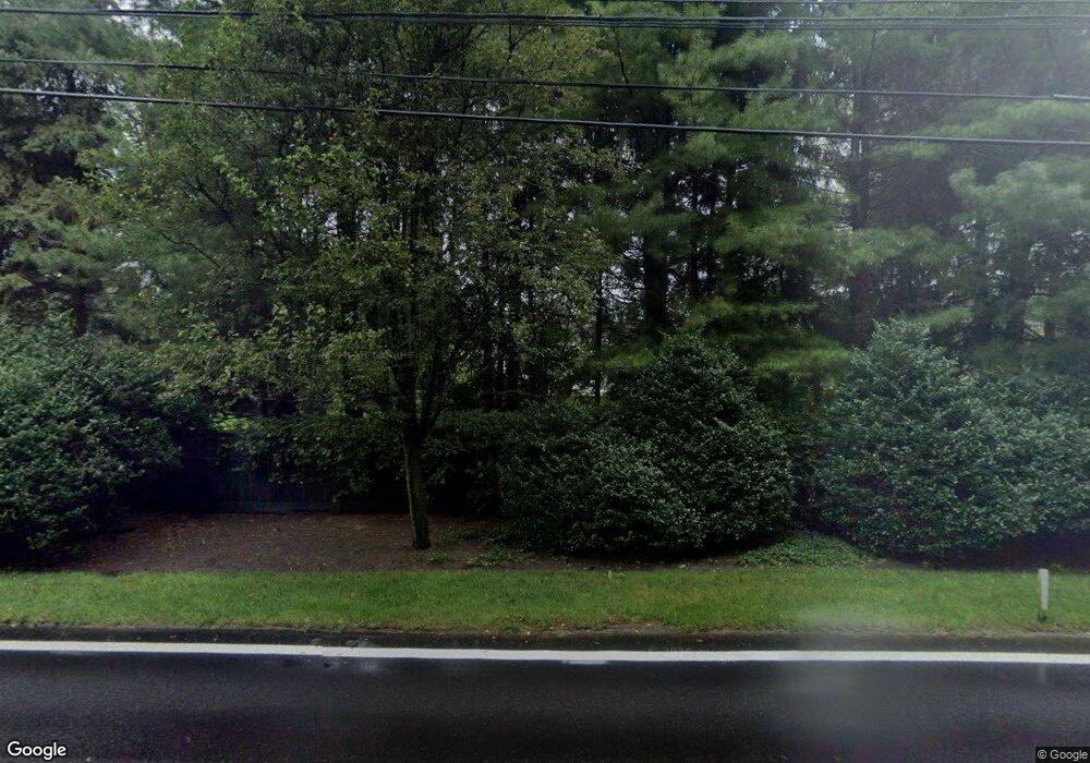 98 Piping Rock Rd, Glen Head, NY 11545 - photo 1