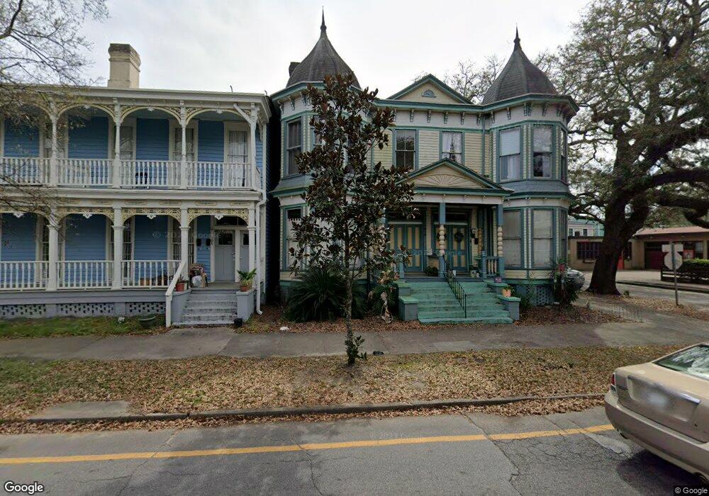 303 E Henry St unit A, Savannah, GA 31401 - photo 1