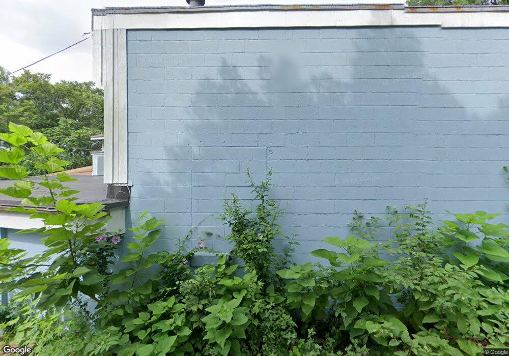 655 Roosevelt Ave, Pawtucket, RI 02860 - photo 1