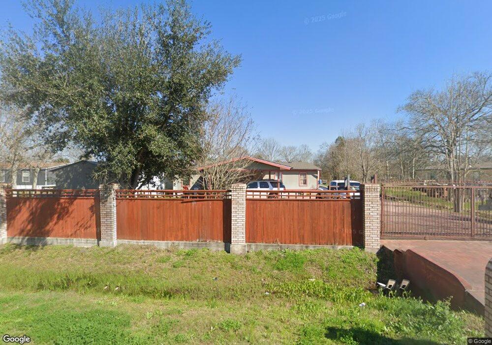 18906 Mckay Rd, Alvin, TX 77511 - photo 1