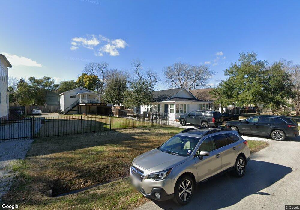 1903 Oxford St, Houston, TX 77008 - photo 1