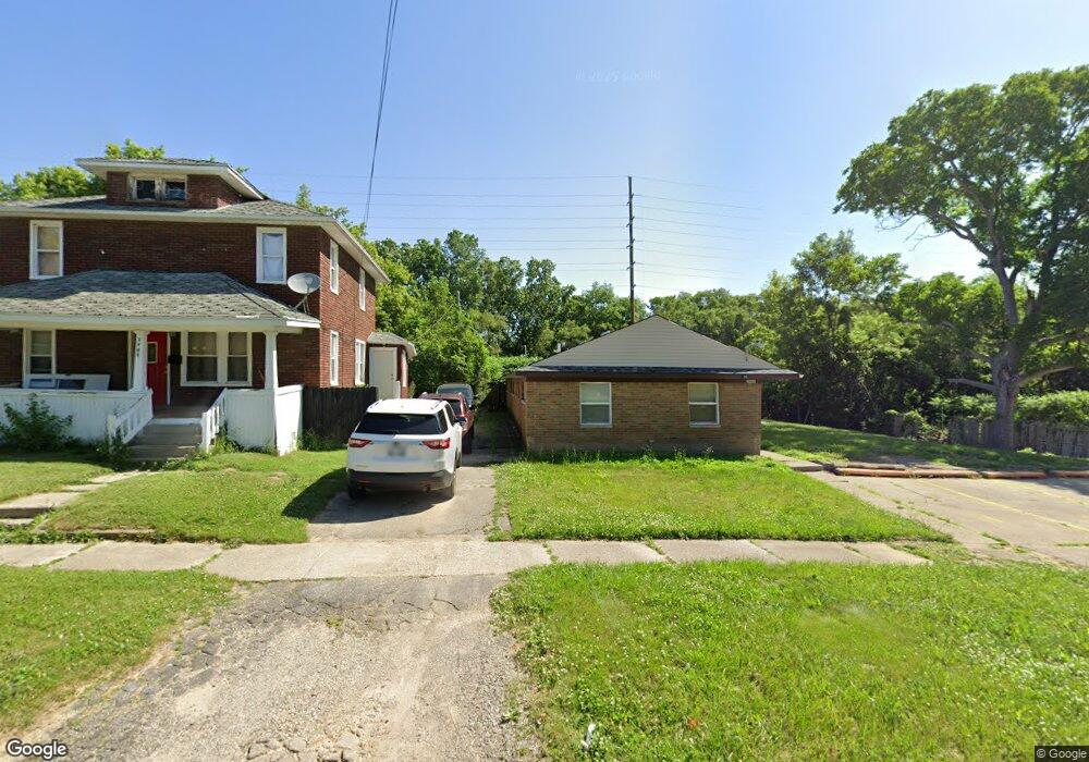 3905 Pengelly Rd, Flint, MI 48507 - photo 1