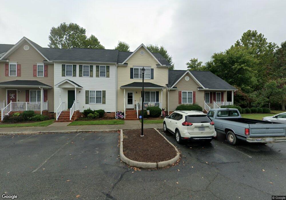 1156 Settlers Landing Dr unit 29, Tappahannock, VA 22560 - photo 1