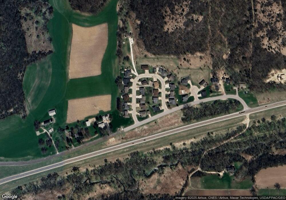 113 Bluffview Dr, Winona, MN 55987 - photo 1