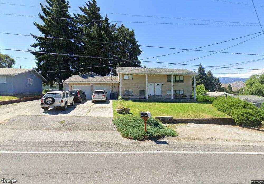 1602 3rd St NE, East Wenatchee, WA 98802 - photo 1