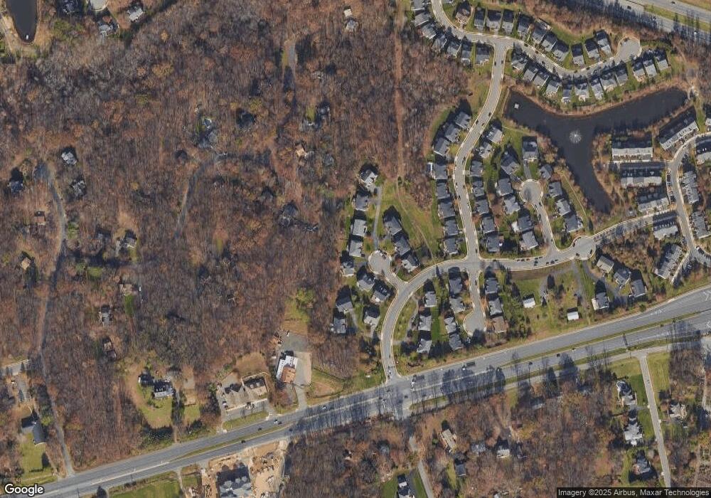 4876 Mayde Ct, Fairfax, VA 22030 - photo 1