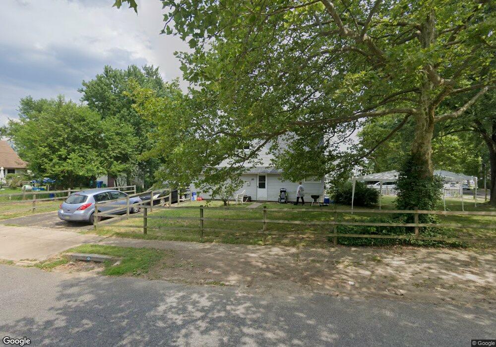 80 Rolling Ln, Levittown, PA 19055 - photo 1