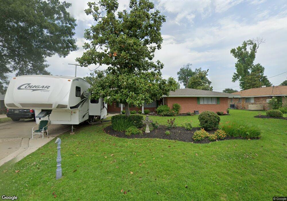 924 Idlewilde Ln, Lake Charles, LA 70605 - photo 1