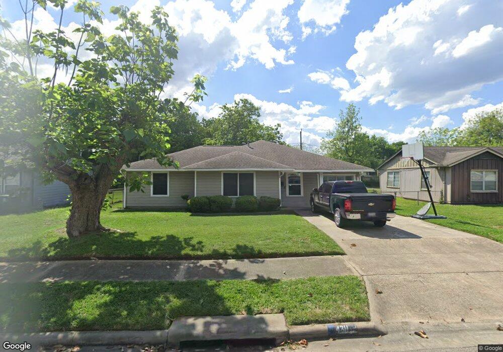 4311 Herridge St, Houston, TX 77022 - photo 1