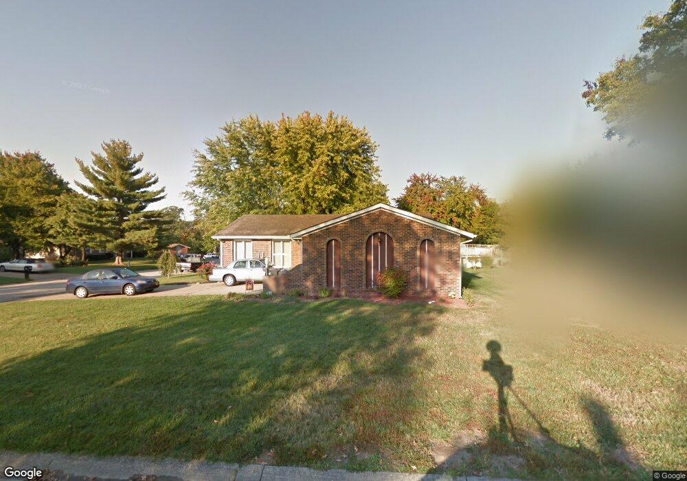 1118 Carriage Ln, New Albany, IN 47150 - photo 1