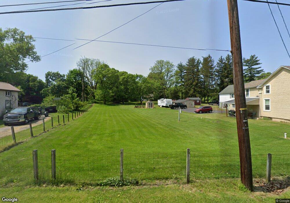 2564 E Main St, Douglassville, PA 19518 - photo 1