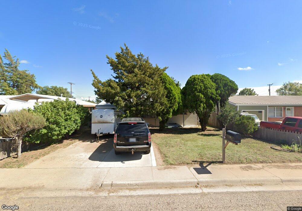 410 N Meredith Ave, Dumas, TX 79029 - photo 1