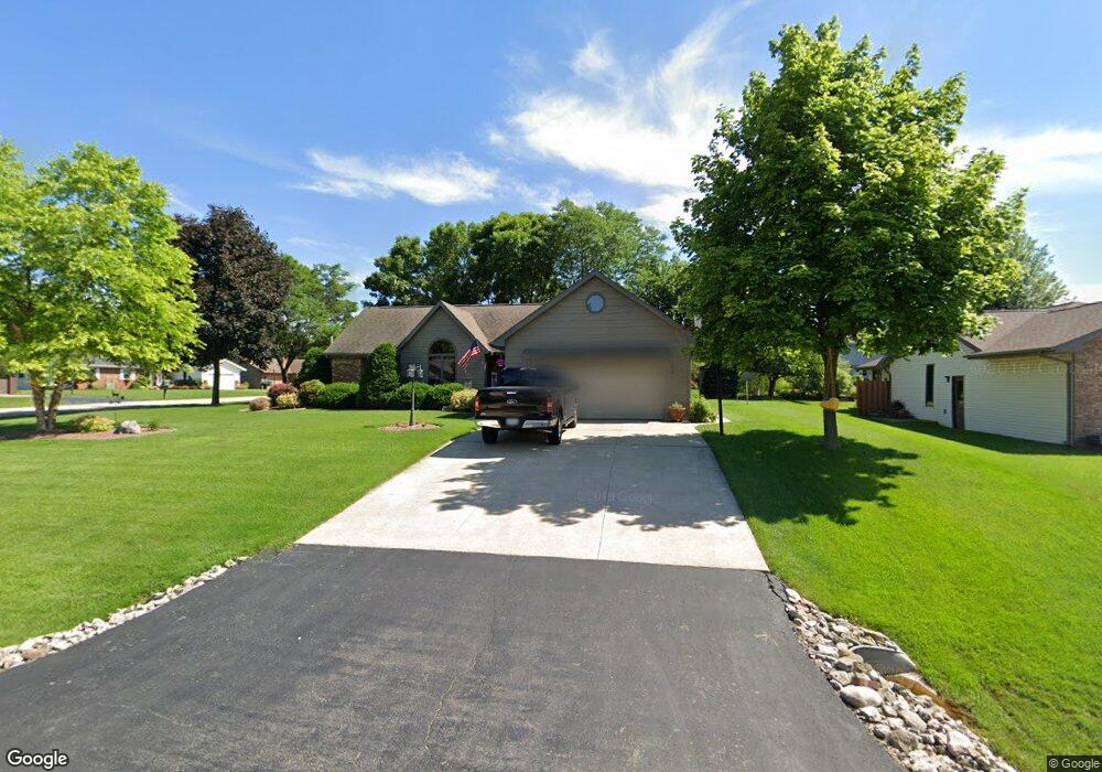 W2739 Breezewood Dr, Appleton, WI 54915 - photo 1