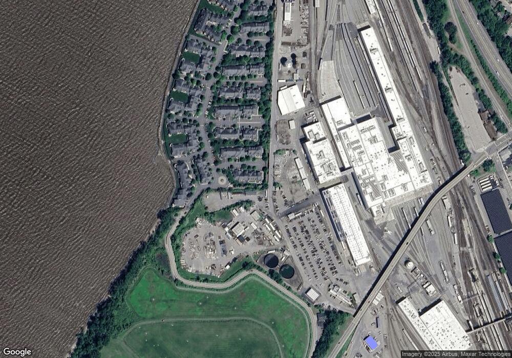 1205 Half Moon Bay Dr unit 1205, Croton On Hudson, NY 10520 - photo 1