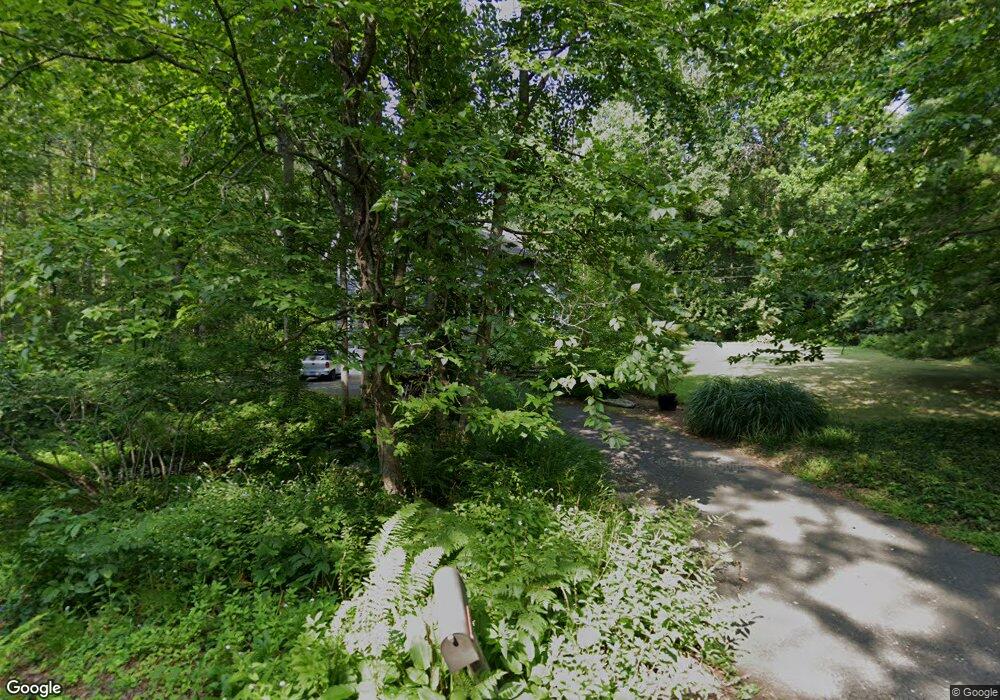 219 Wilton Rd E, Ridgefield, CT 06877 - photo 1