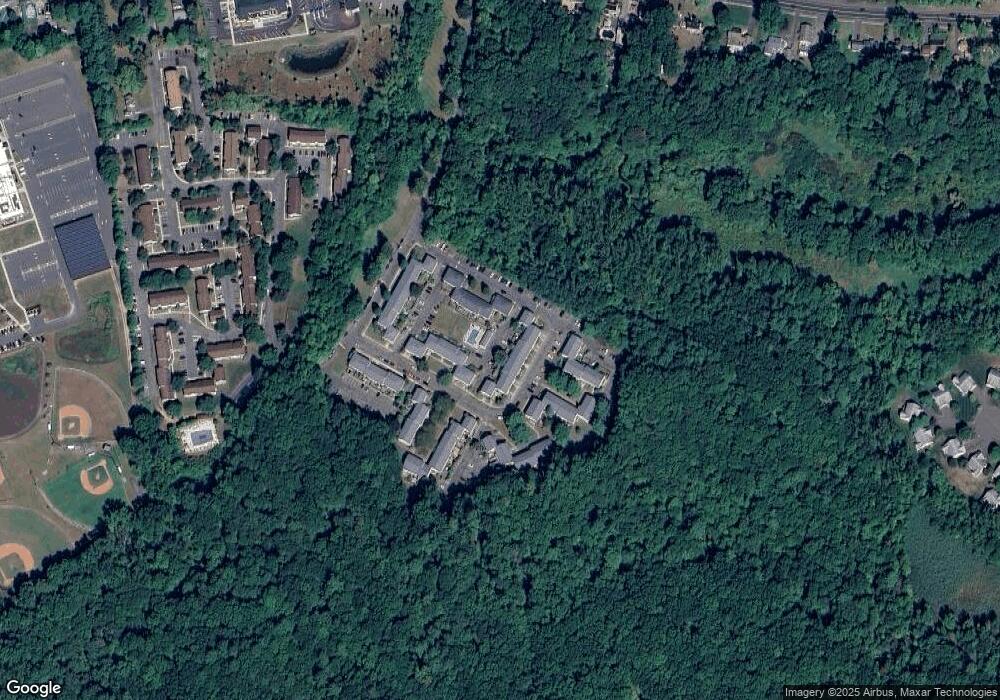 1 Bradley Cir unit I1, Enfield, CT 06082 - photo 1