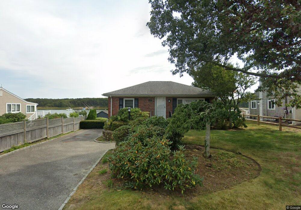 272 Edgewater Dr E, East Falmouth, MA 02536 - photo 1