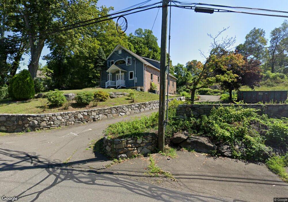 32 Portland Ave, Redding, CT 06896 - photo 1