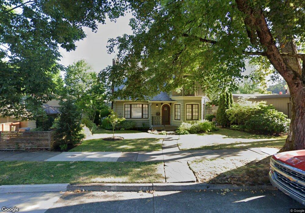 2174 Fairmount Blvd, Eugene, OR 97403 - photo 1