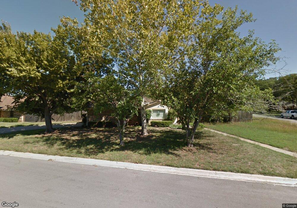 325 Huggins Dr, Springtown, TX 76082 - photo 1