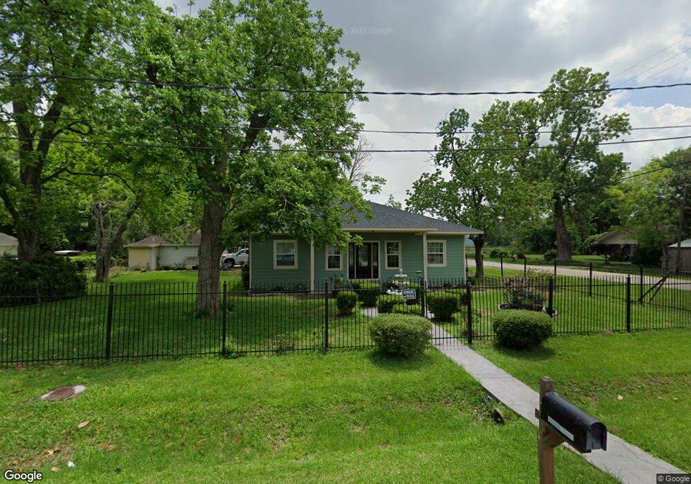 7502 S Finch Cir, Houston, TX 77028 - photo 1