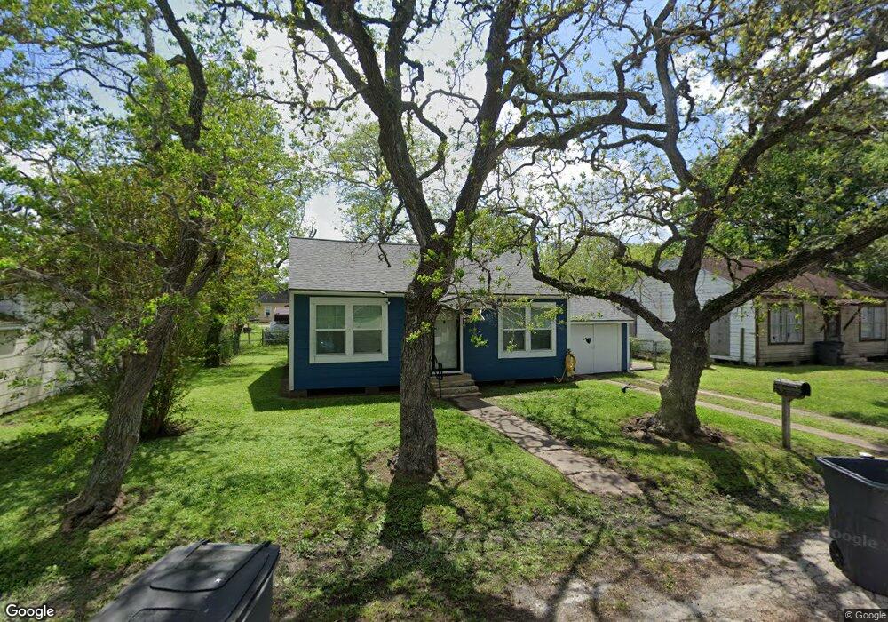 2612 Boring St, Bay City, TX 77414 - photo 1