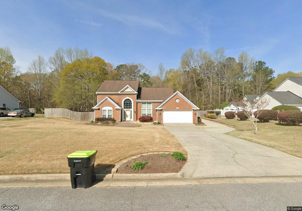 8535 Waverly Dr unit II, Jonesboro, GA 30236 - photo 1