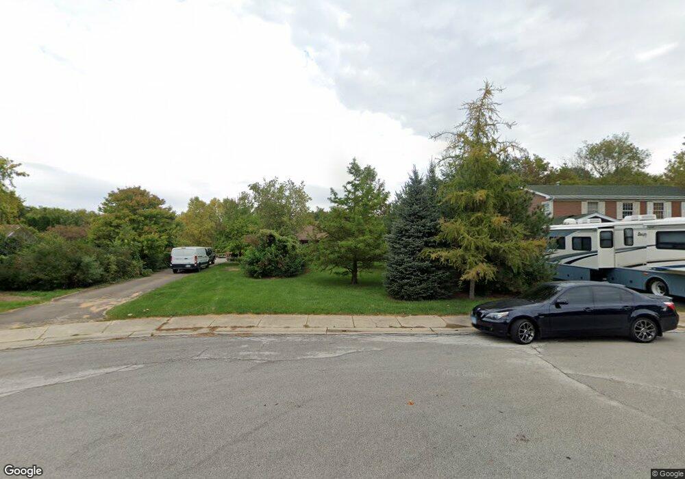 725 Newberry Dr, Batavia, IL 60510 - photo 1