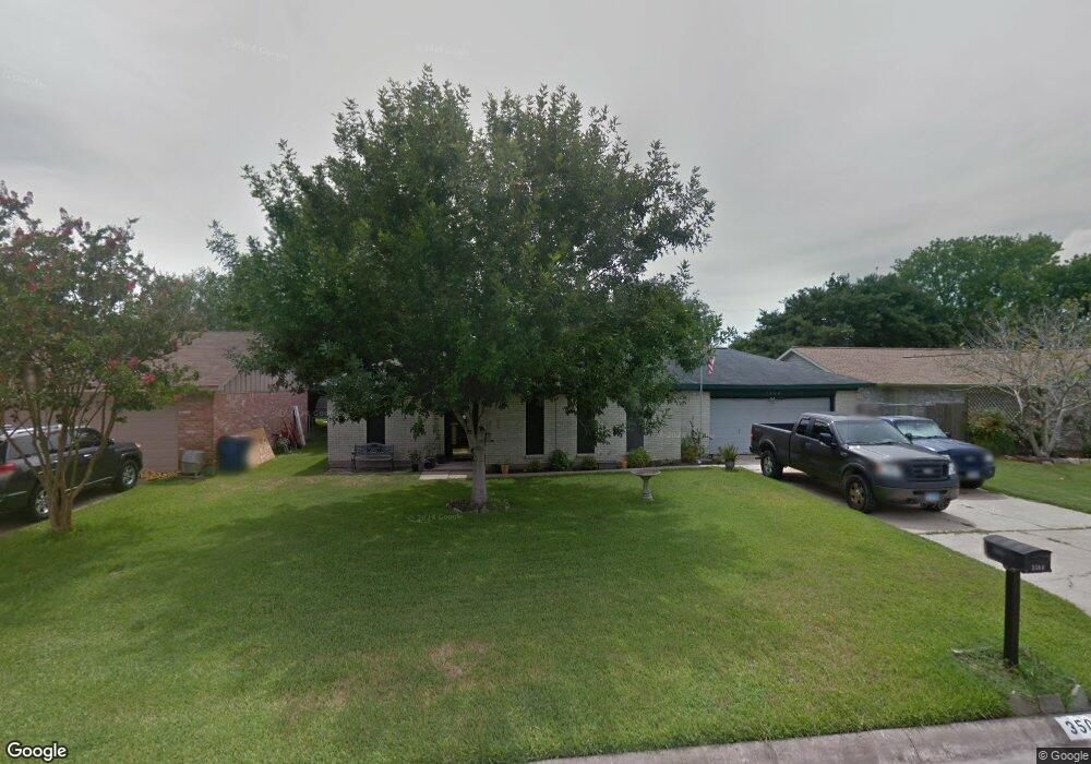 3504 Oxford Rd, Alvin, TX 77511 - photo 1