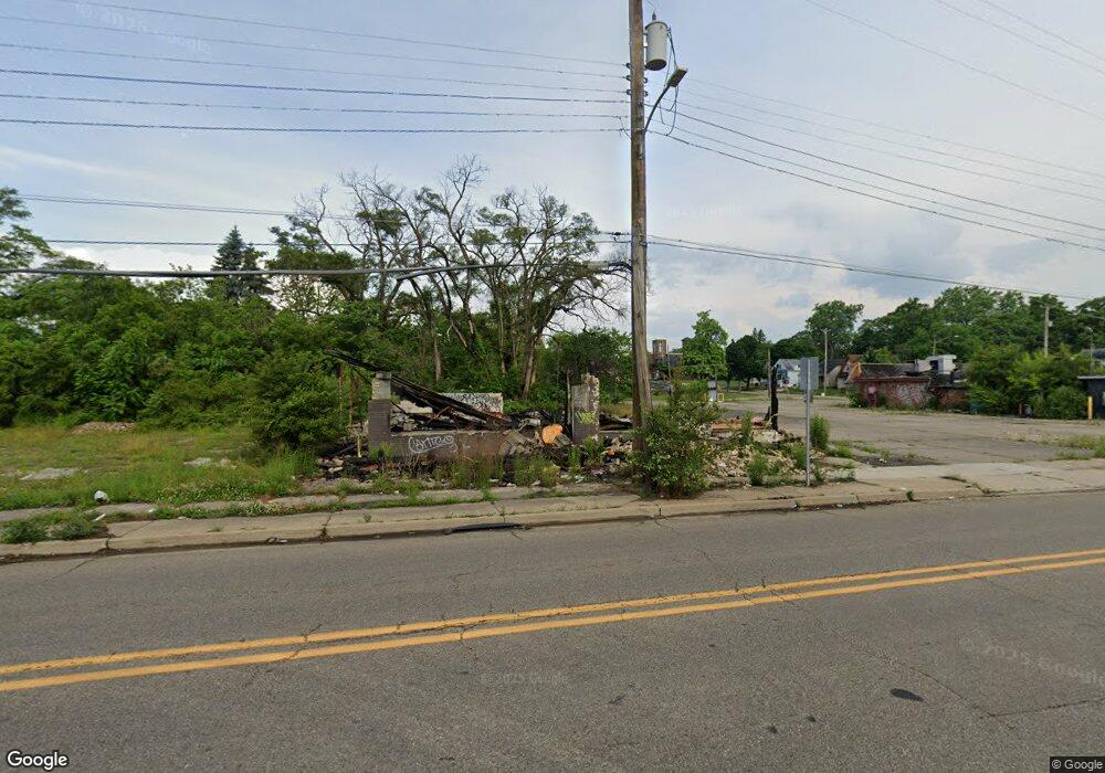 1807 N Franklin Ave, Flint, MI 48506 - photo 1