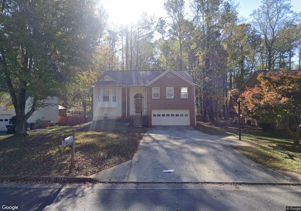 1240 Taylor Oaks Dr, Roswell, GA 30076 - photo 1