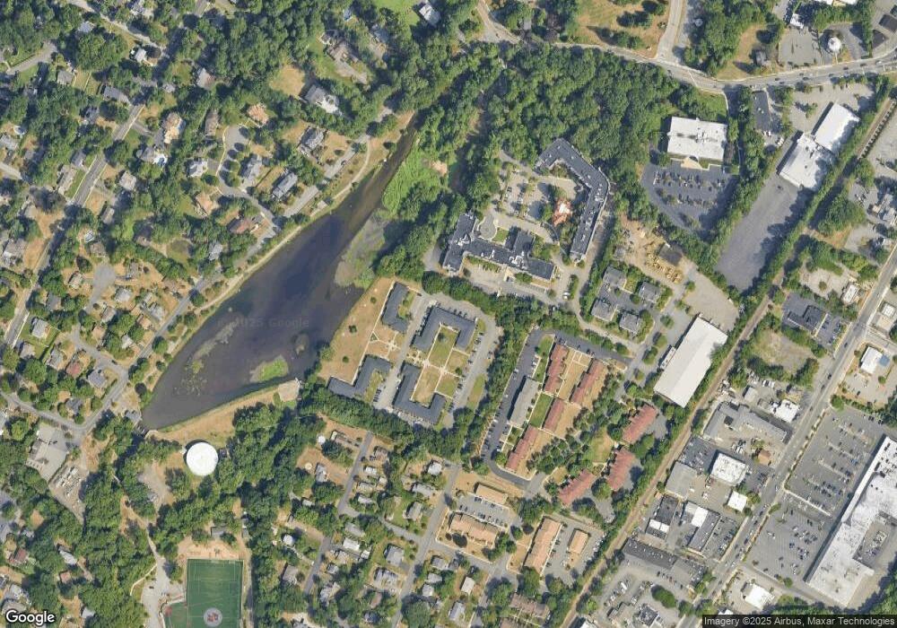 211 N Maple Ave, Park Ridge, NJ 07656 - photo 1