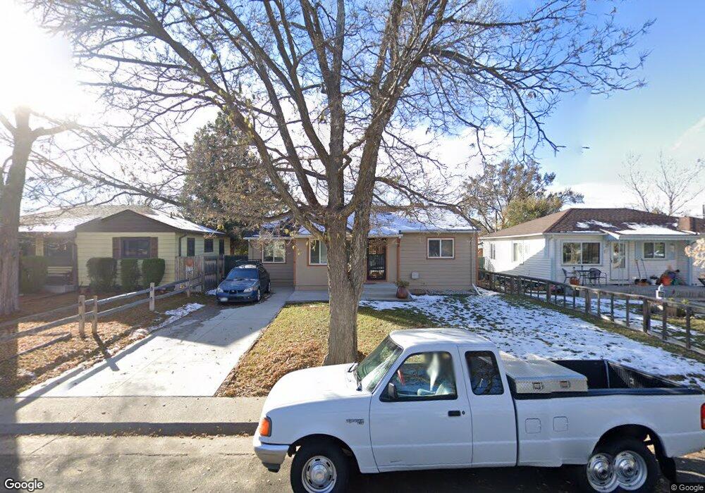 2073 Florence St, Aurora, CO 80010 - photo 1