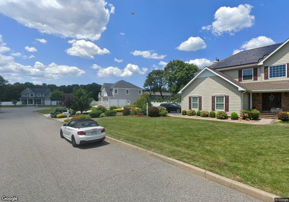 18 Storm Dr, Holtsville, NY 11742 - photo 1