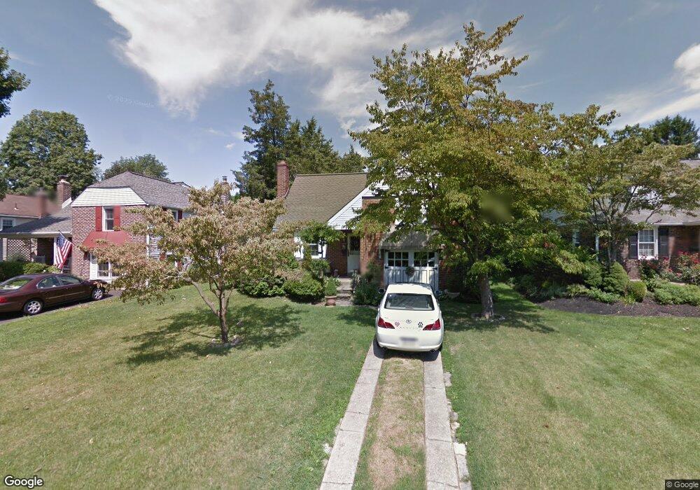 2553 Fernwood Ave, Abington, PA 19001 - photo 1