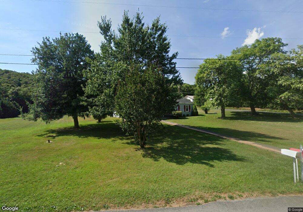 106 Weaver Hollow Rd, Johnson City, TN 37601 - photo 1