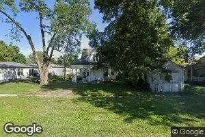 203 W South St, Perry, IL 62362